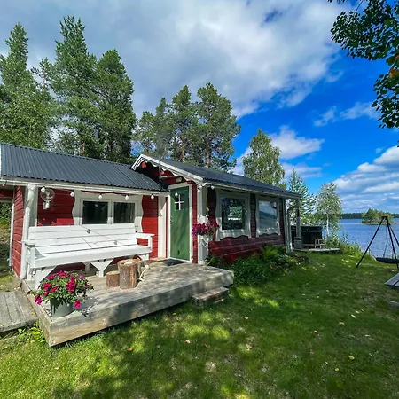 Laplandliv Cabin On The Lake With Hottub Bjorkliden  Exterior photo